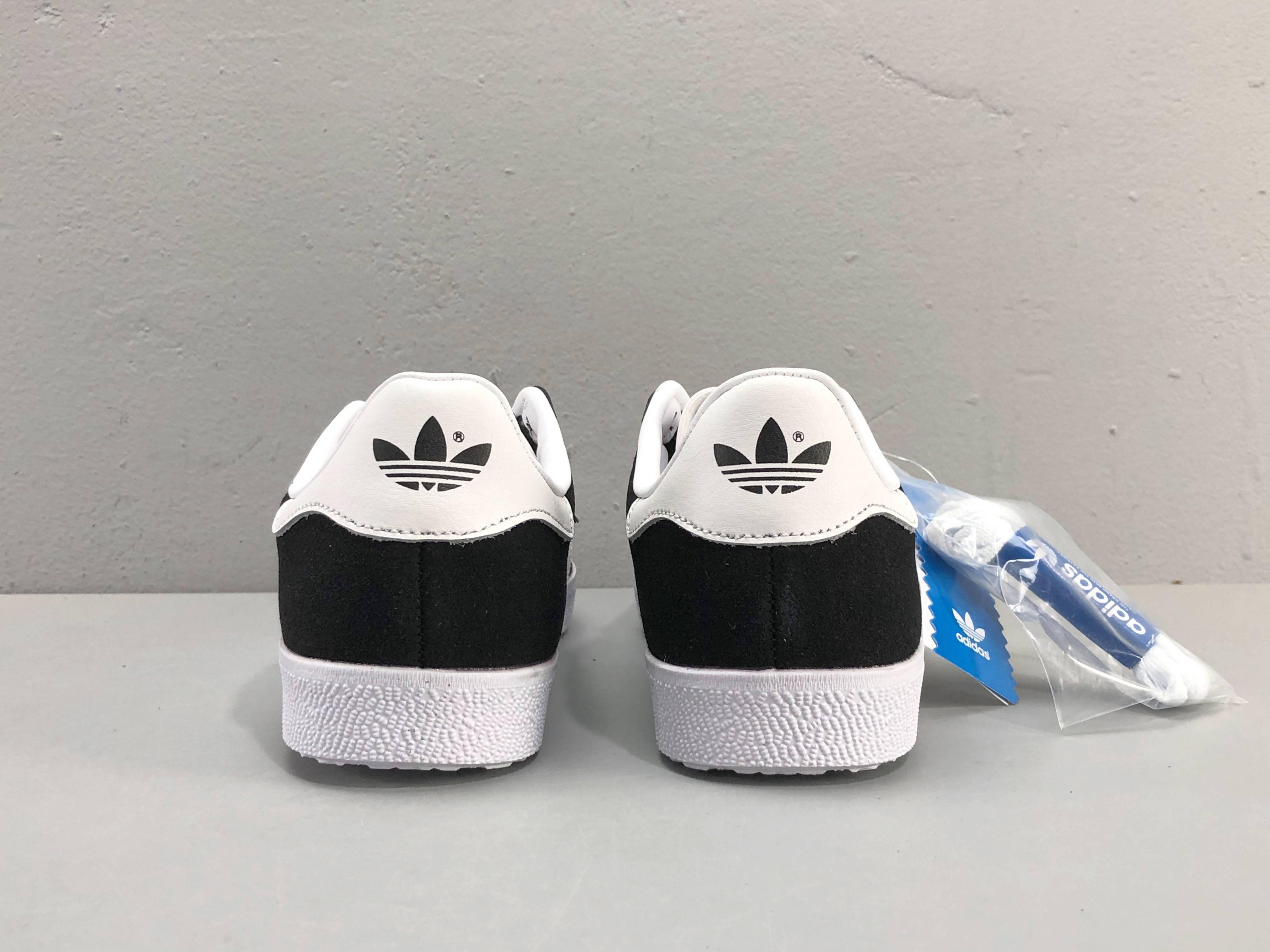 Adidas Originals Gazelle Indoor 'Core Black Cloud White Gold' - SleekGait